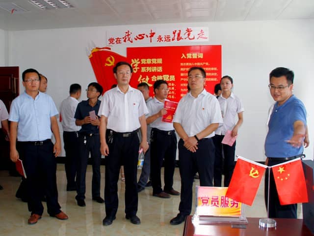 梁山縣委常委、組織部部長(zhǎng)王建一行蒞臨天意機(jī)械調(diào)研